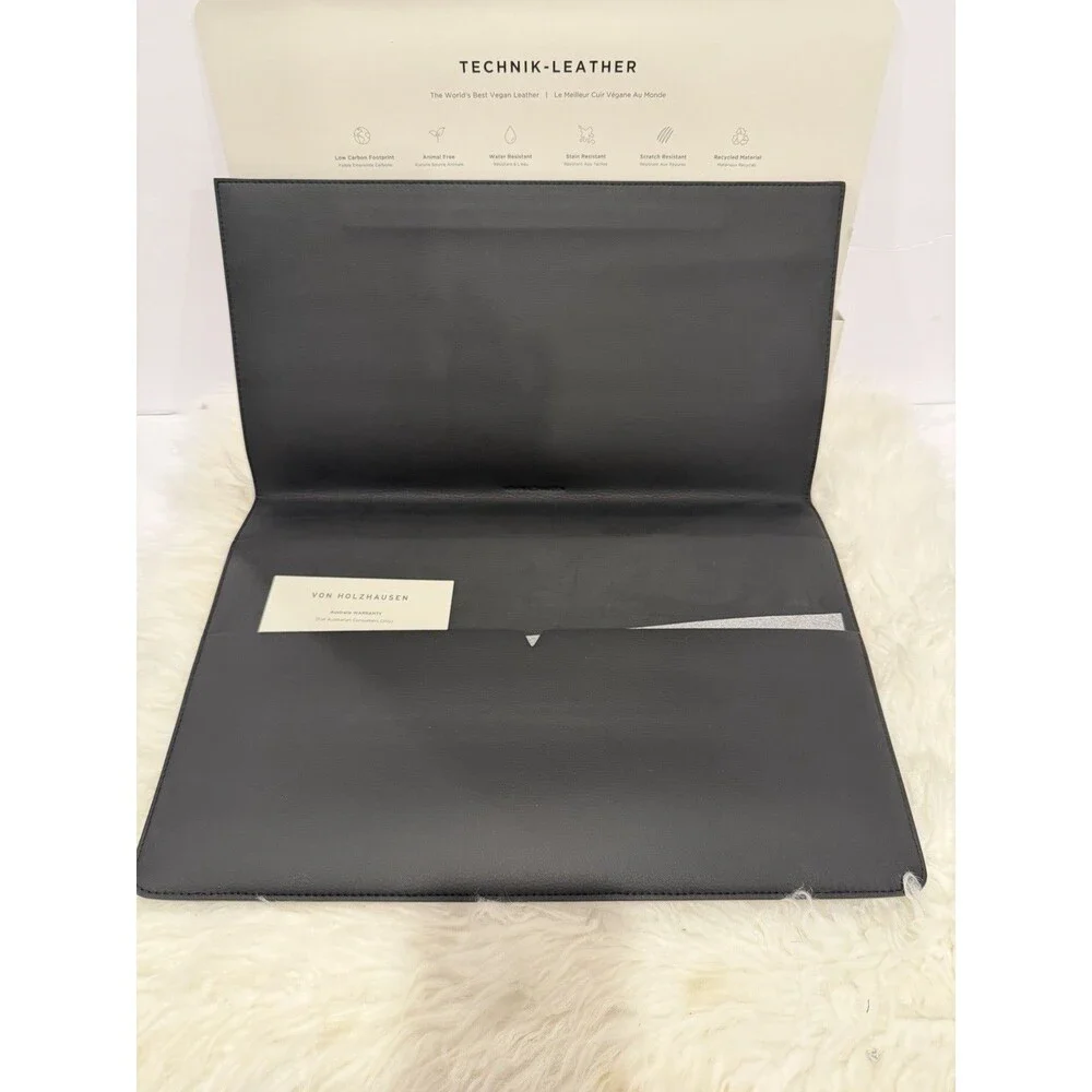 Von Holzhausen brand new